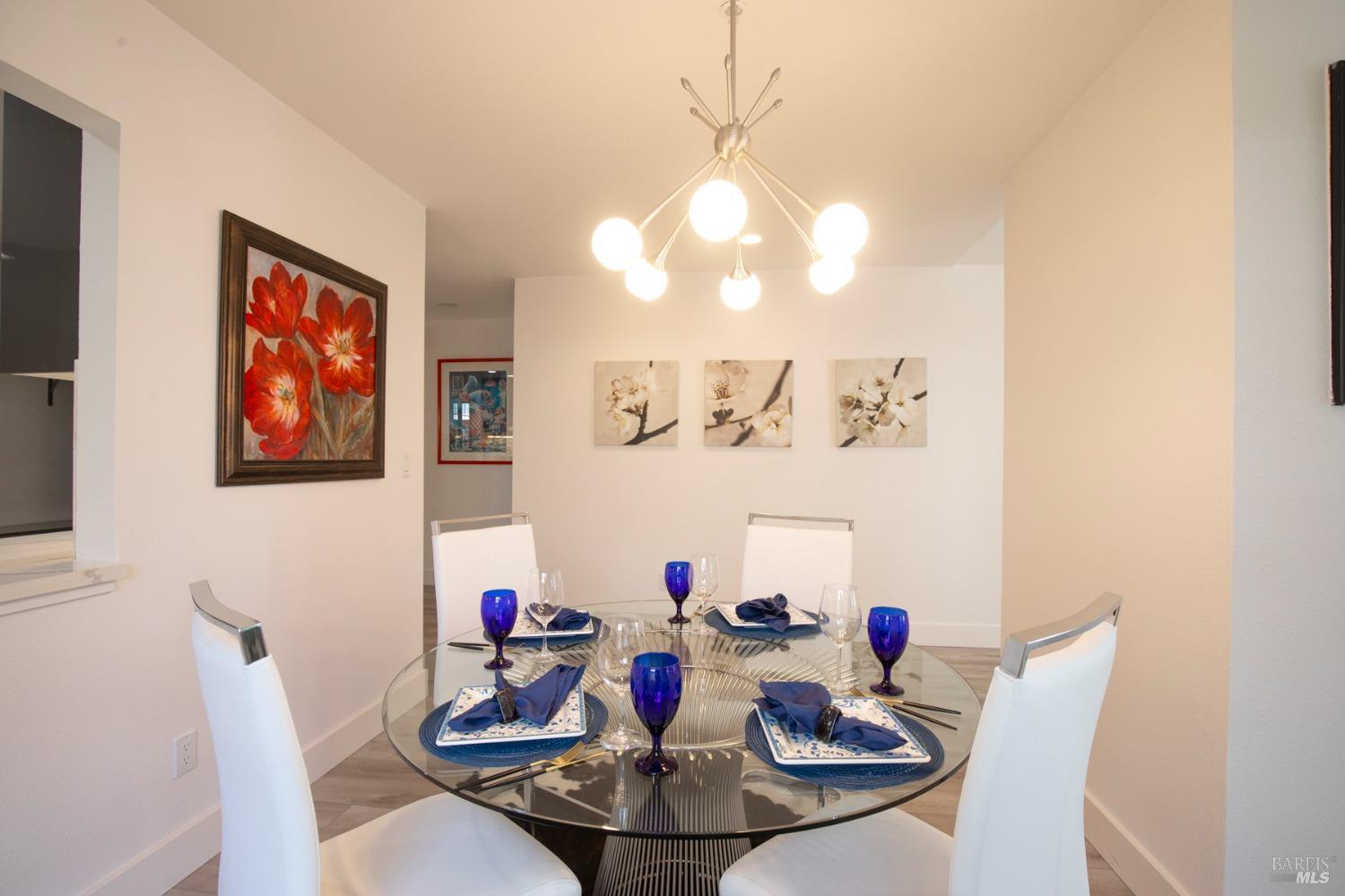 427-429 University St