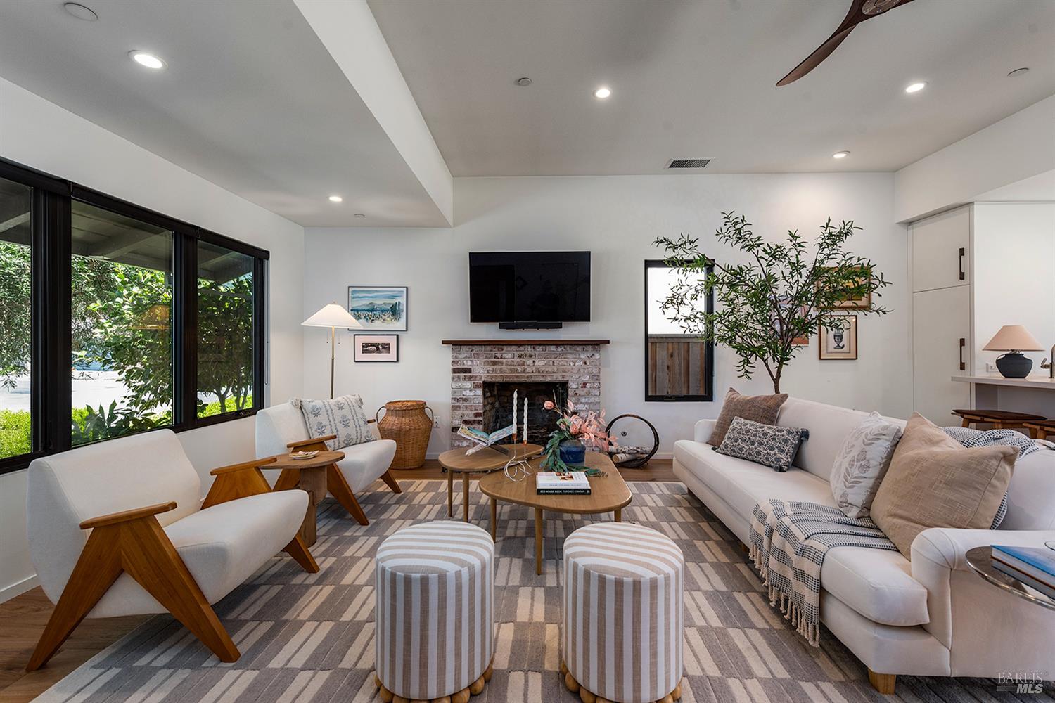 1306 Pinon Dr