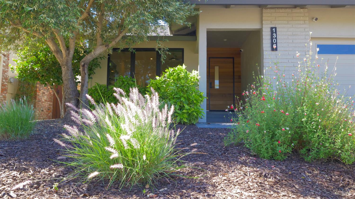 1306 Pinon Dr