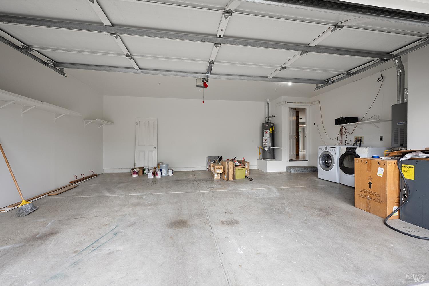 431-433 University St