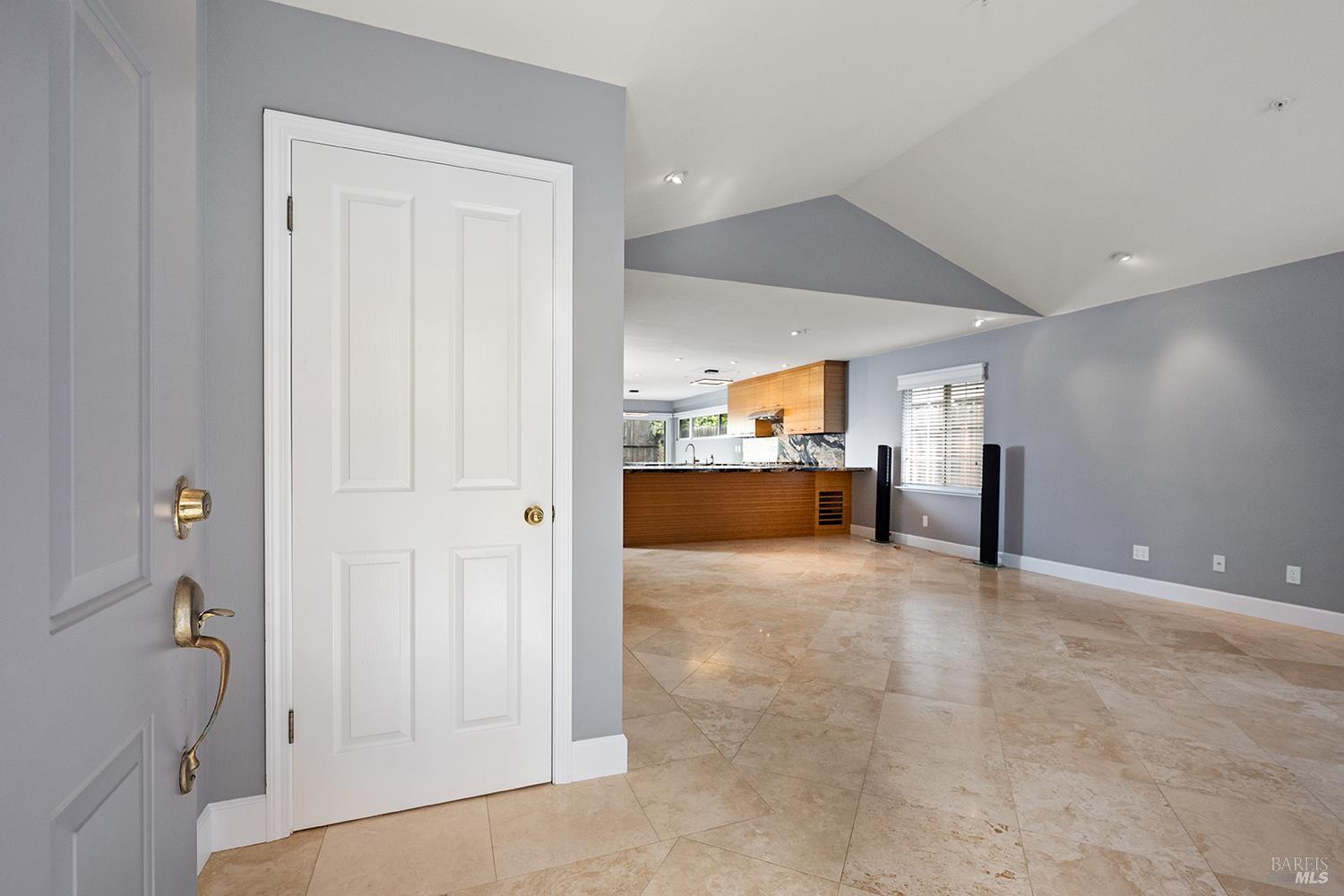 431-433 University St