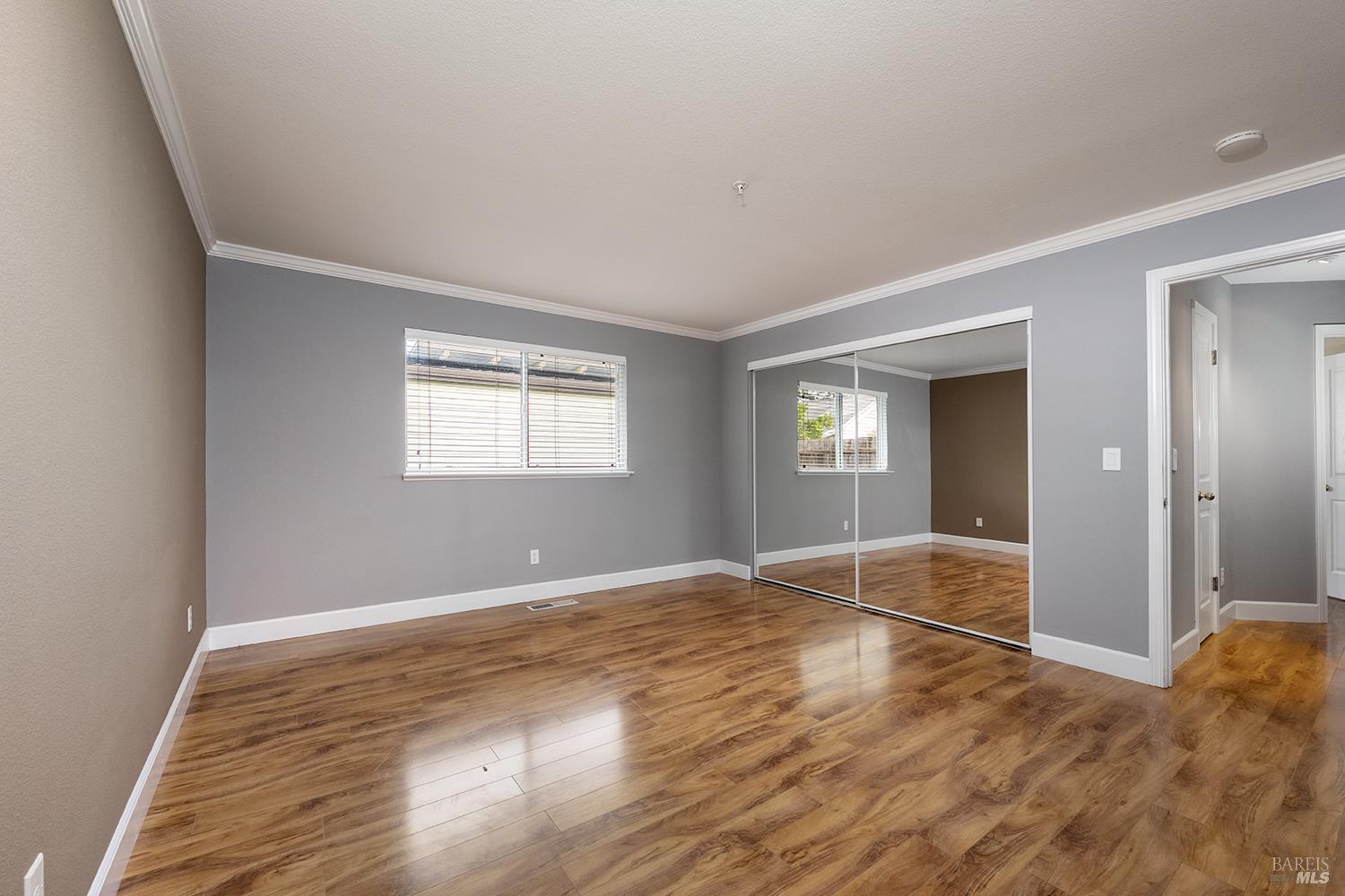 431-433 University St