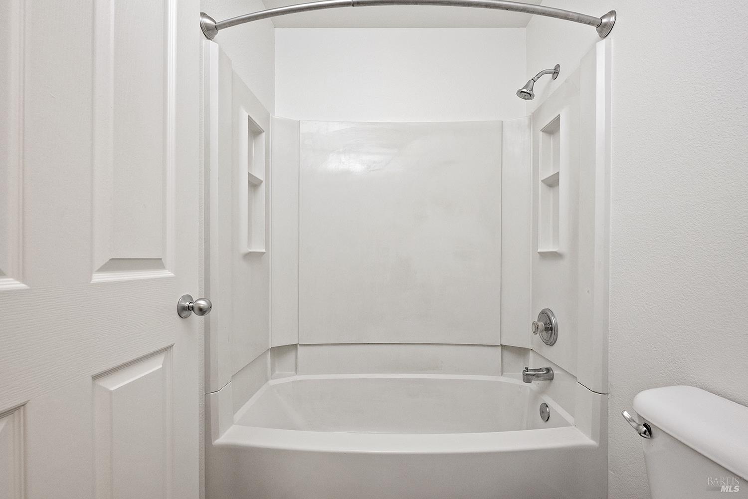 431-433 University St