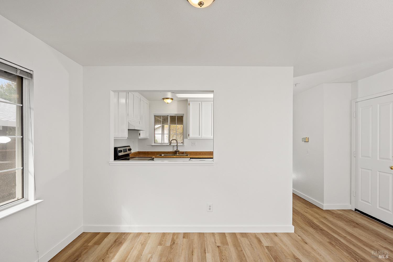 431-433 University St