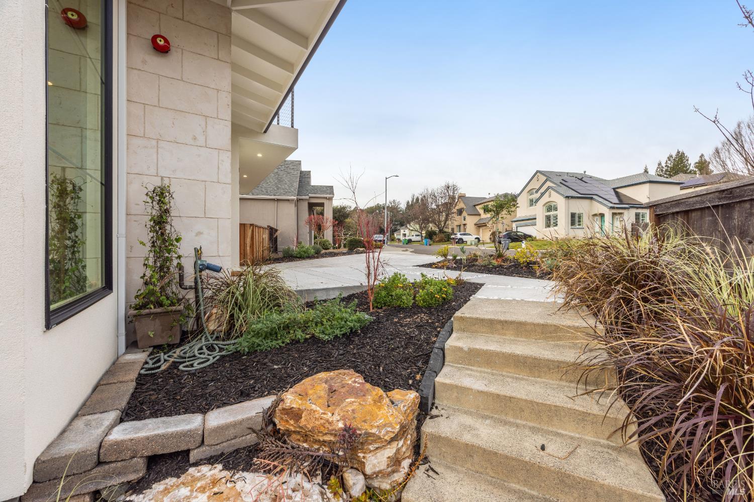 1966 Viewpointe Circle