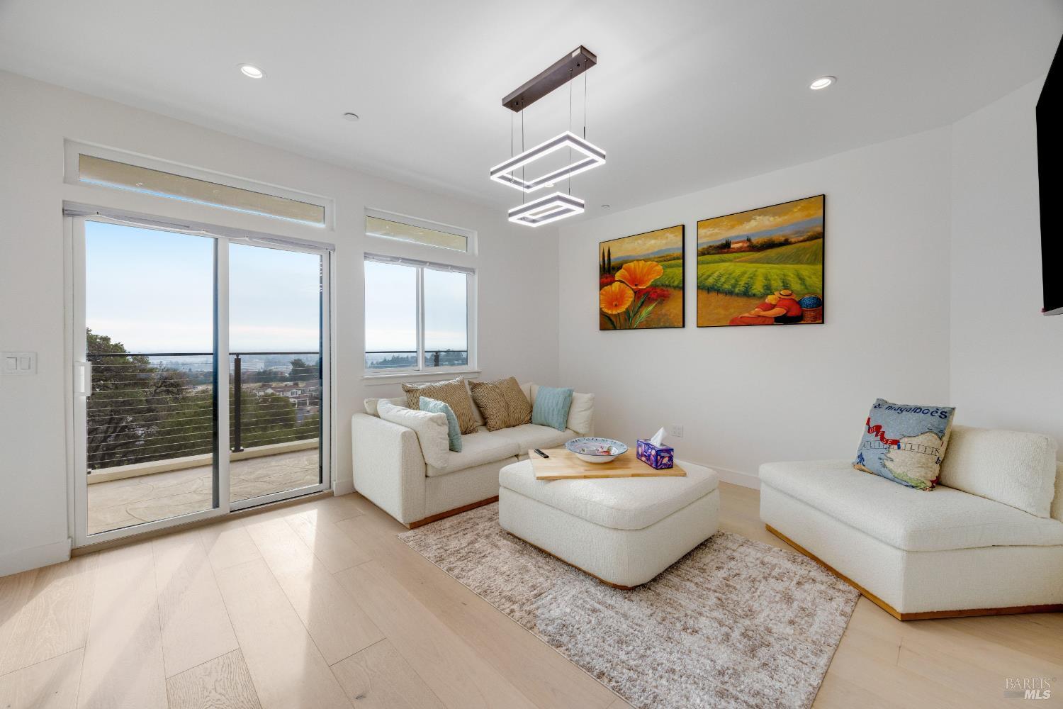 1966 Viewpointe Circle