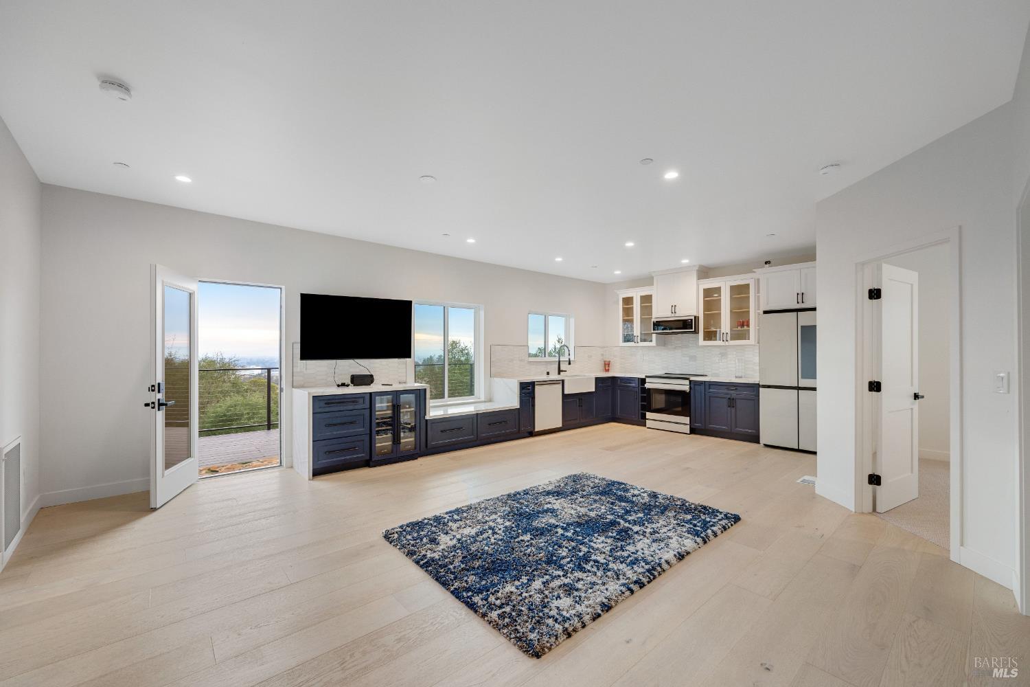 1966 Viewpointe Circle