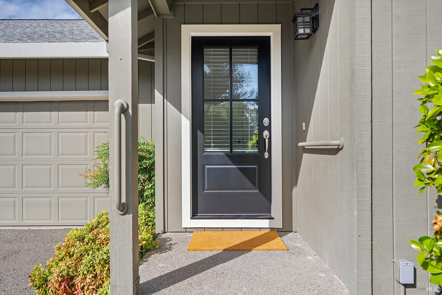 437 University Street