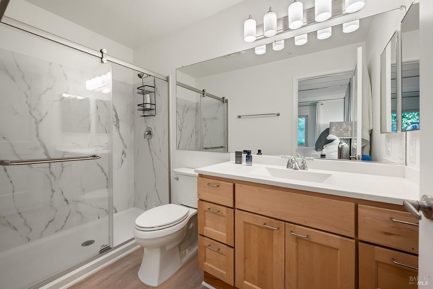 437 University Street