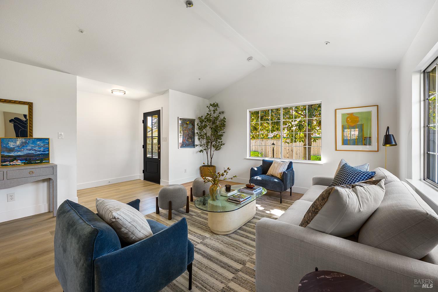 437 University Street