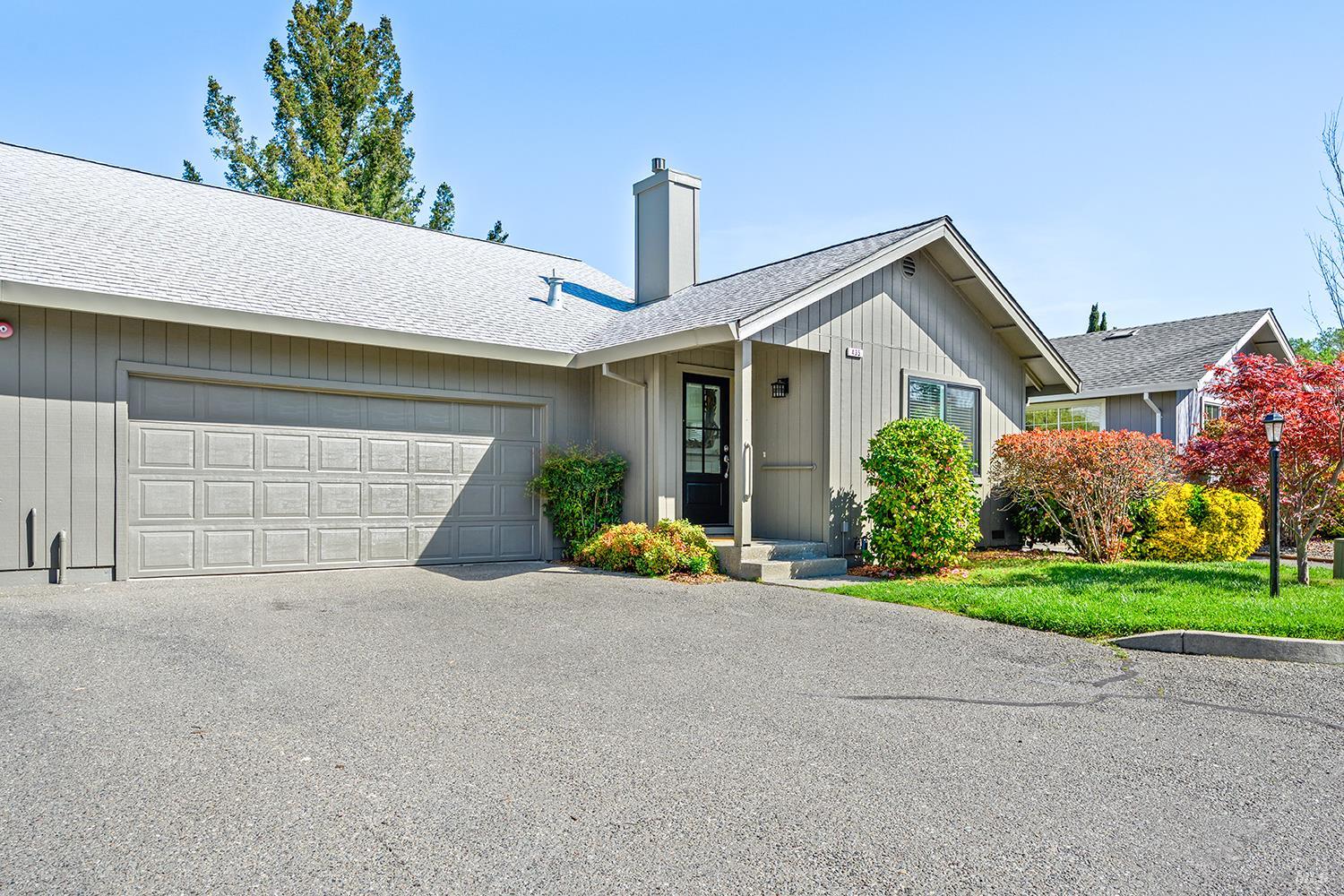 437 University Street