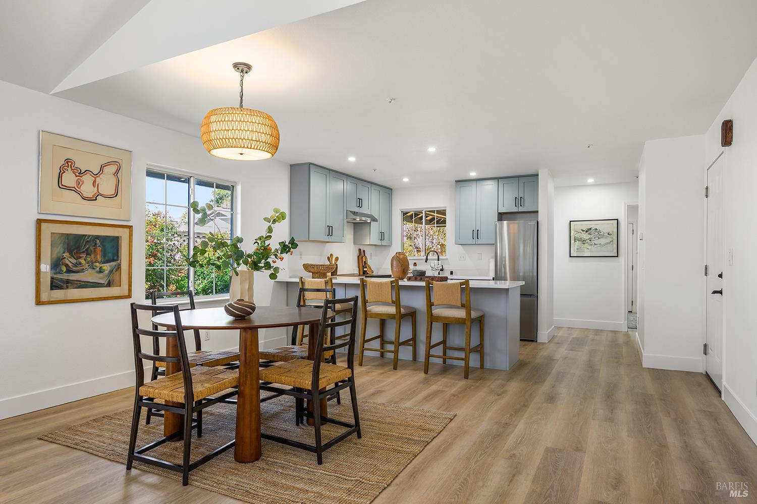 437 University Street