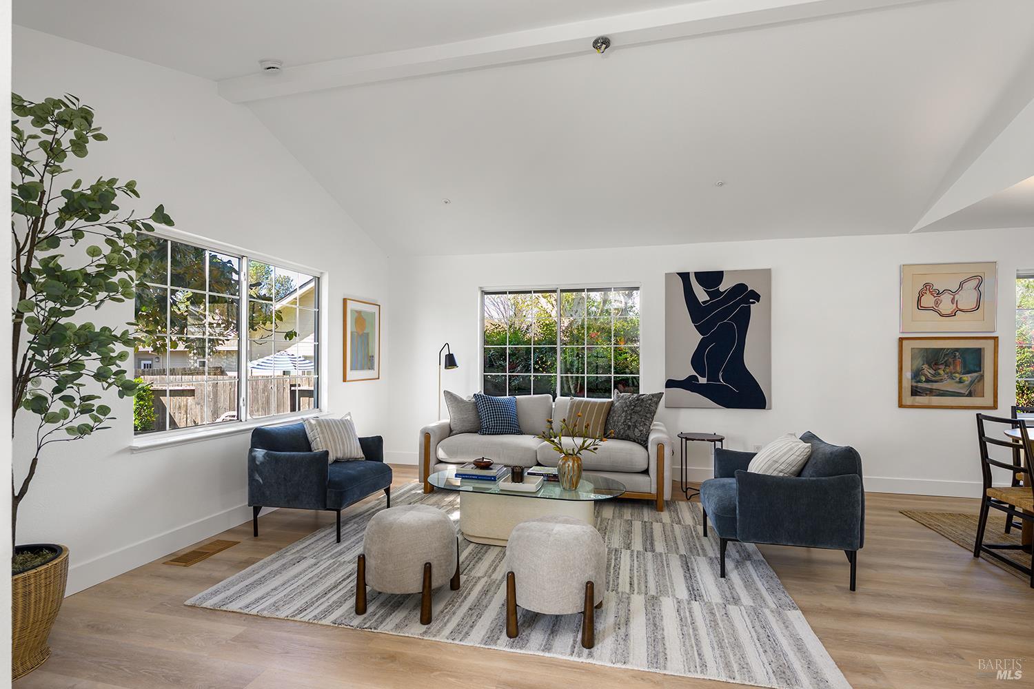 437 University Street