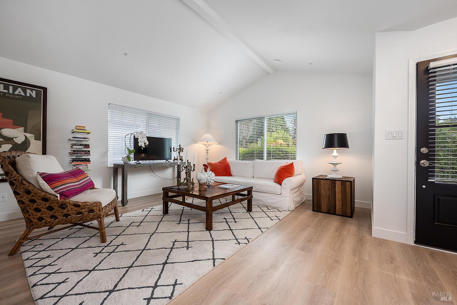 437 University Street