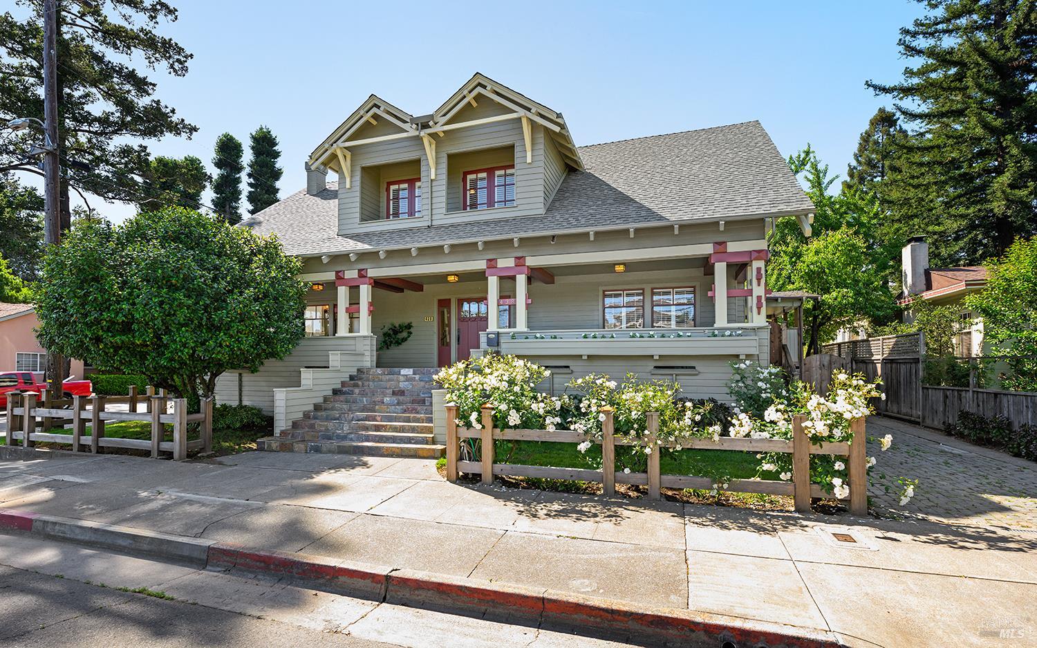 438 Matheson Street