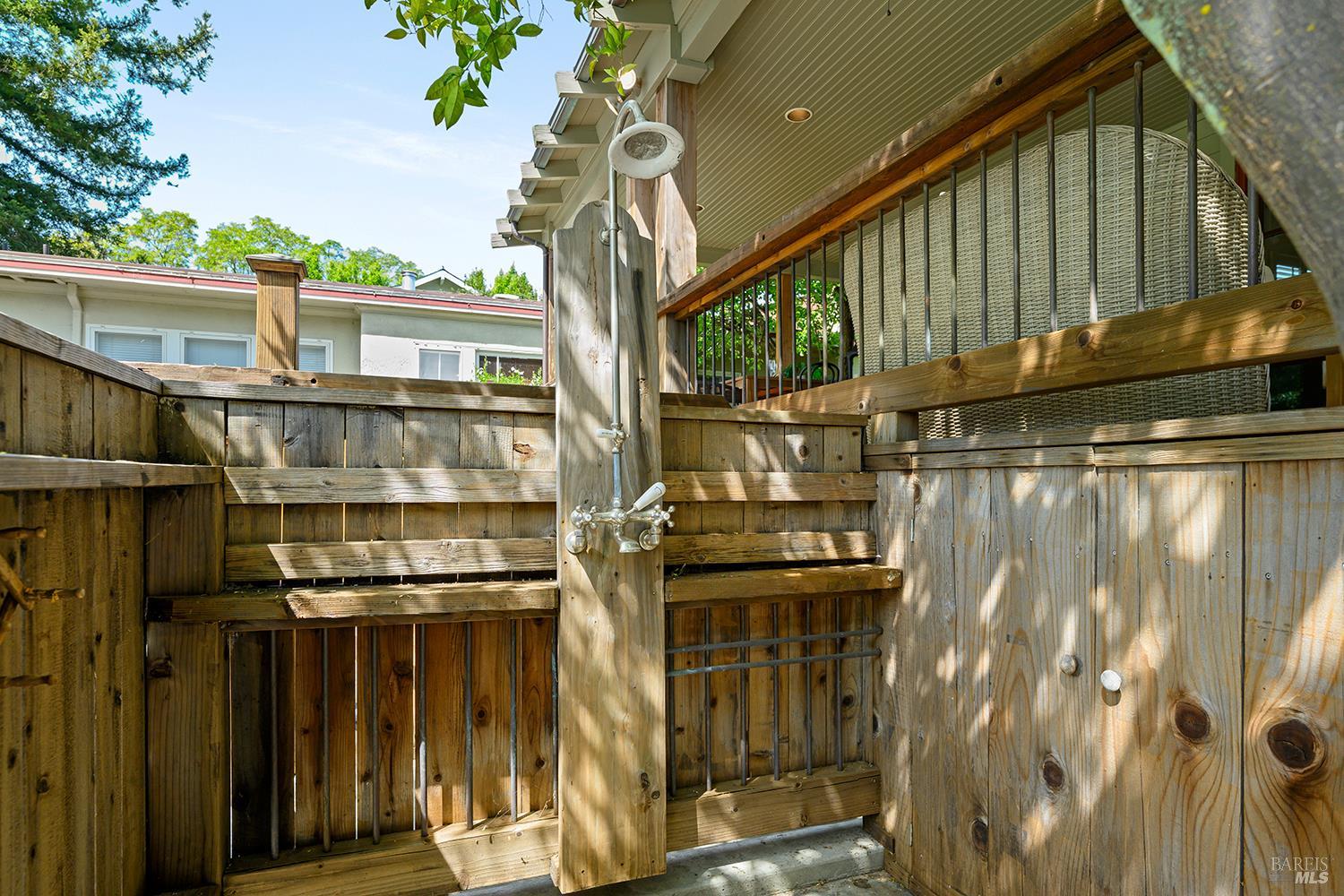 438 Matheson Street
