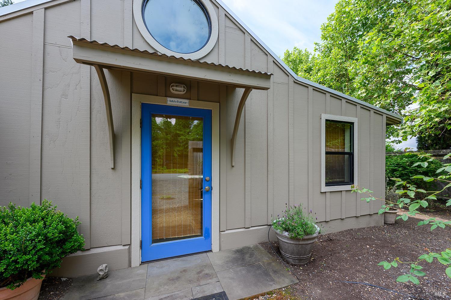 6017 Red Winery Road