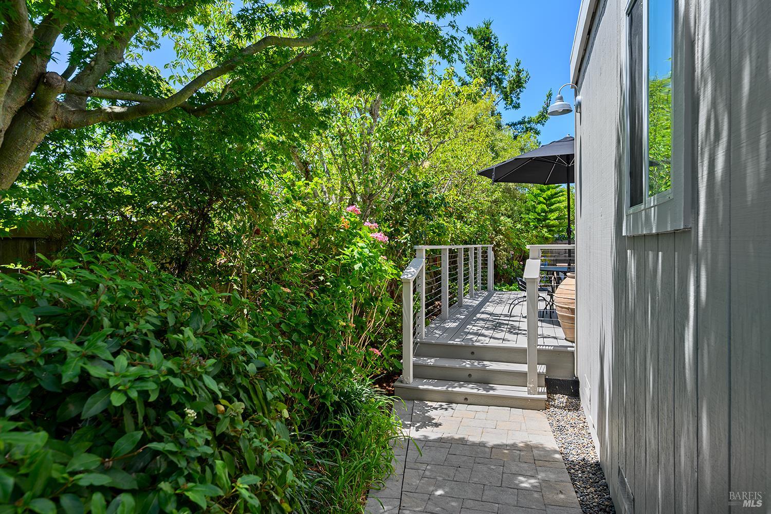 533 Carnation Court