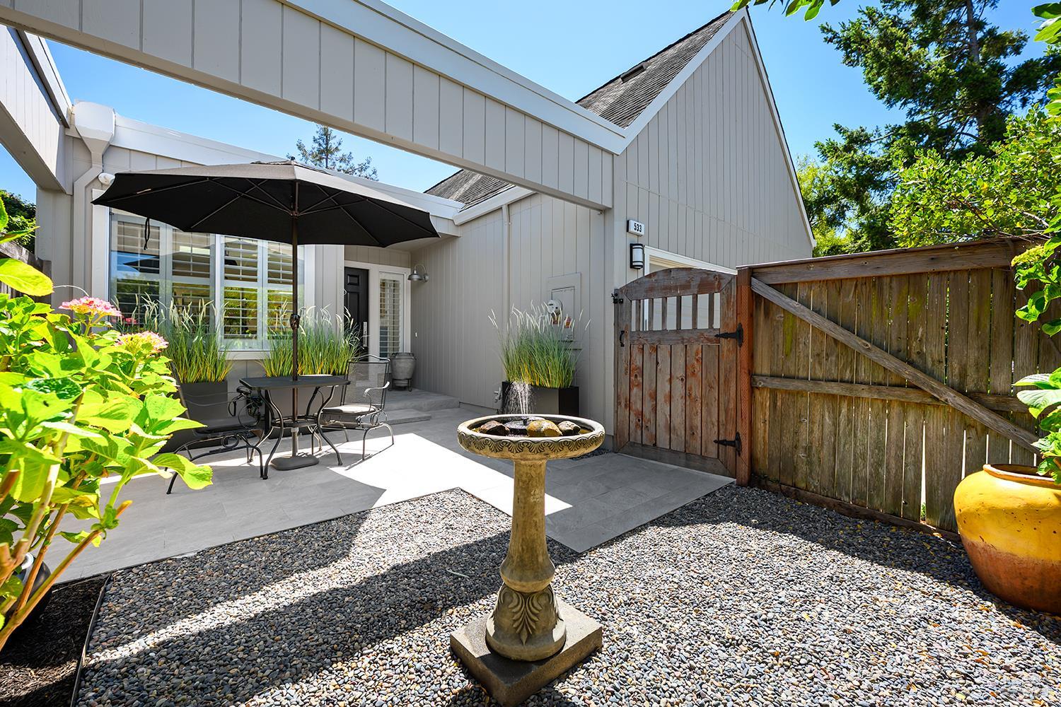 533 Carnation Court