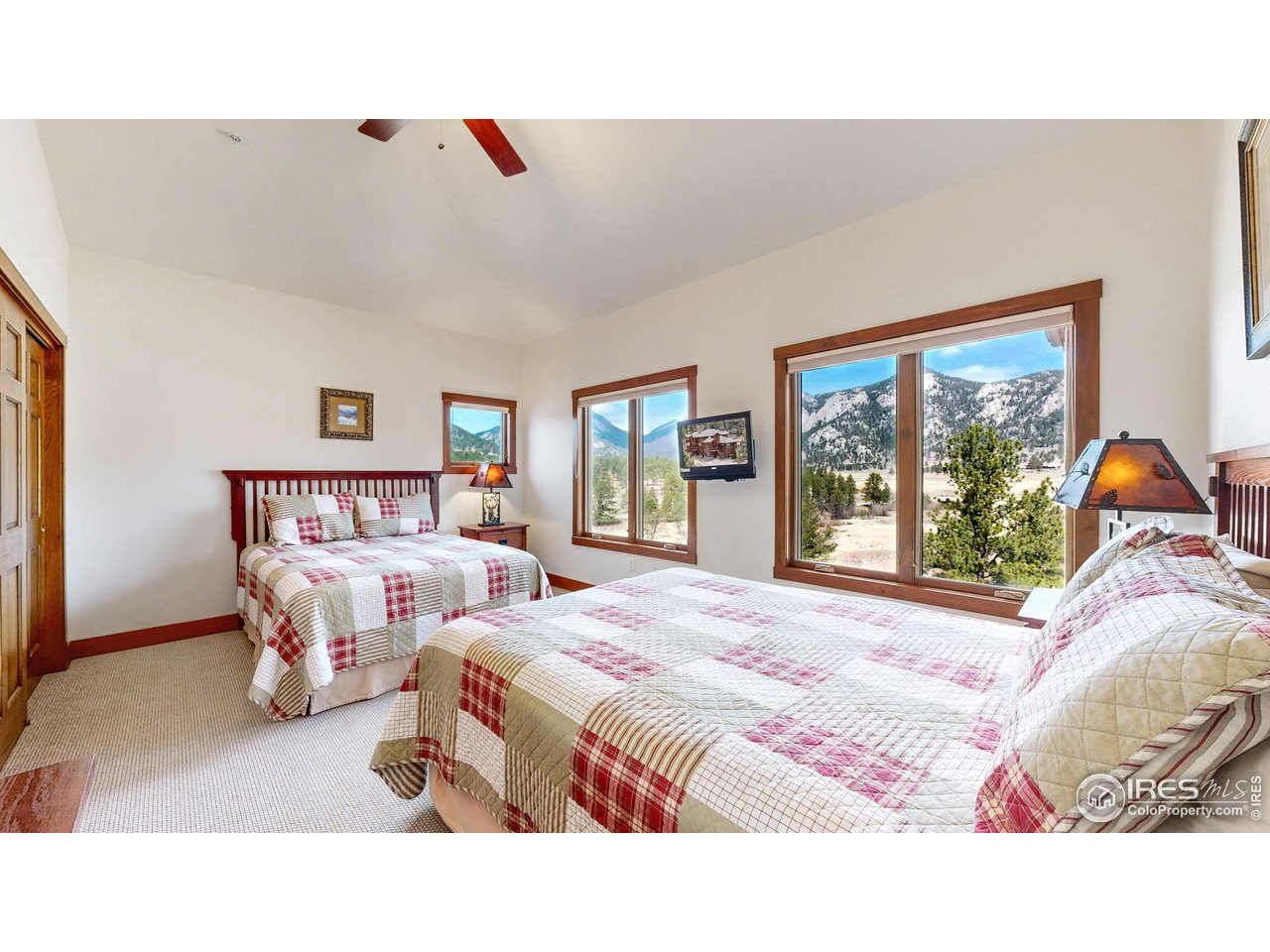 221 Twin Owls Ln F-6