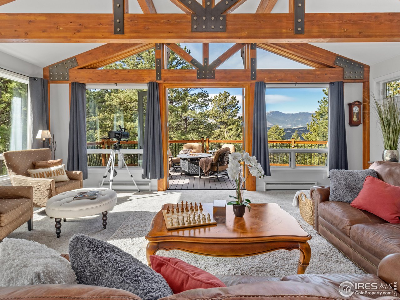 1267 Upper Venner Rd