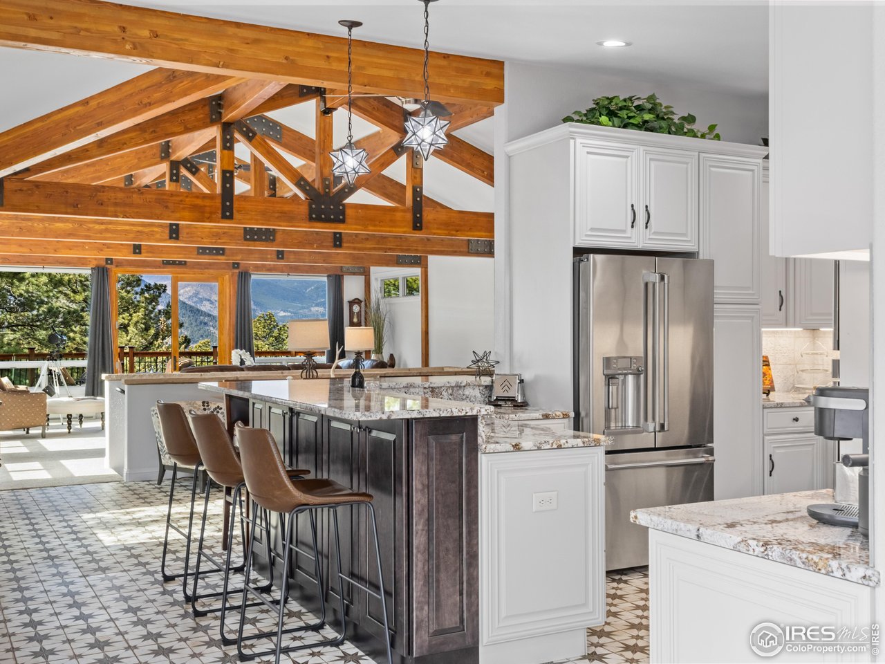 1267 Upper Venner Rd