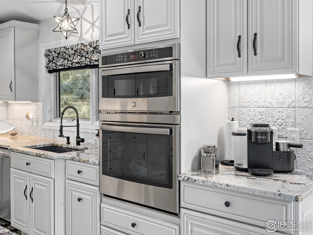 1267 Upper Venner Rd