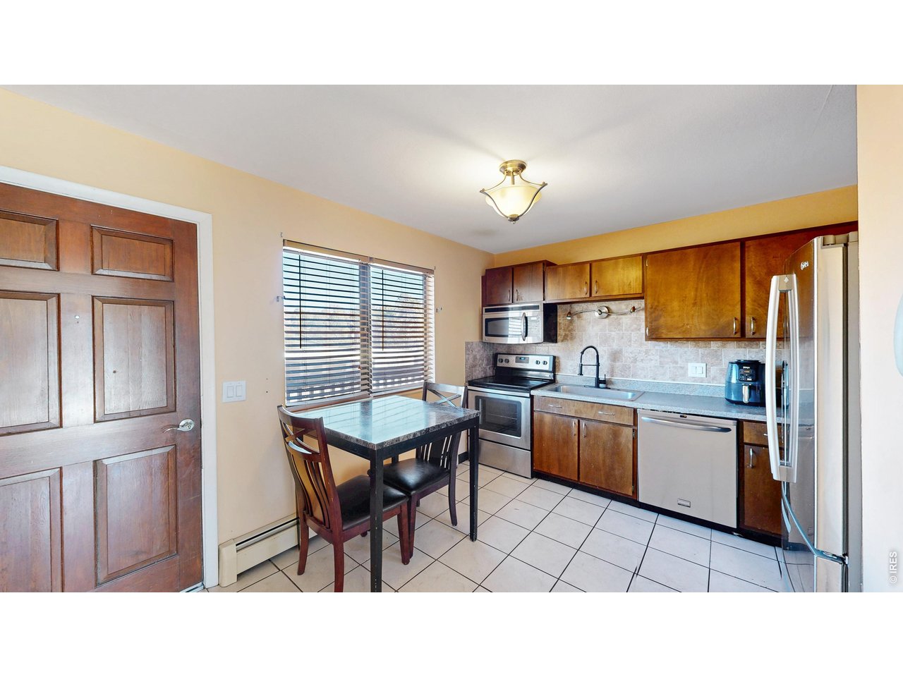 950 Big Thompson Ave 1142