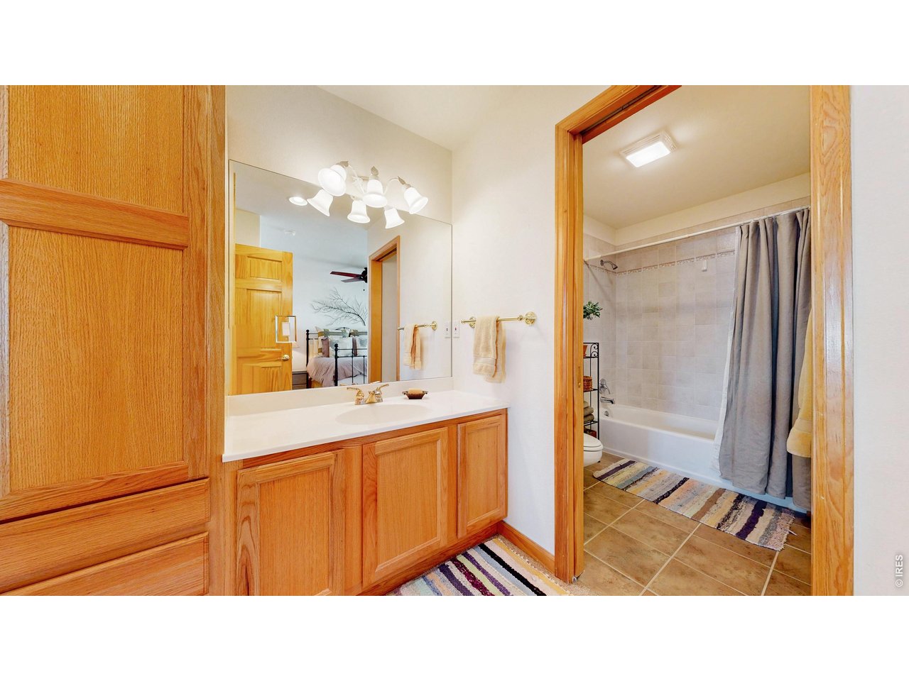 262 Steamer Ct