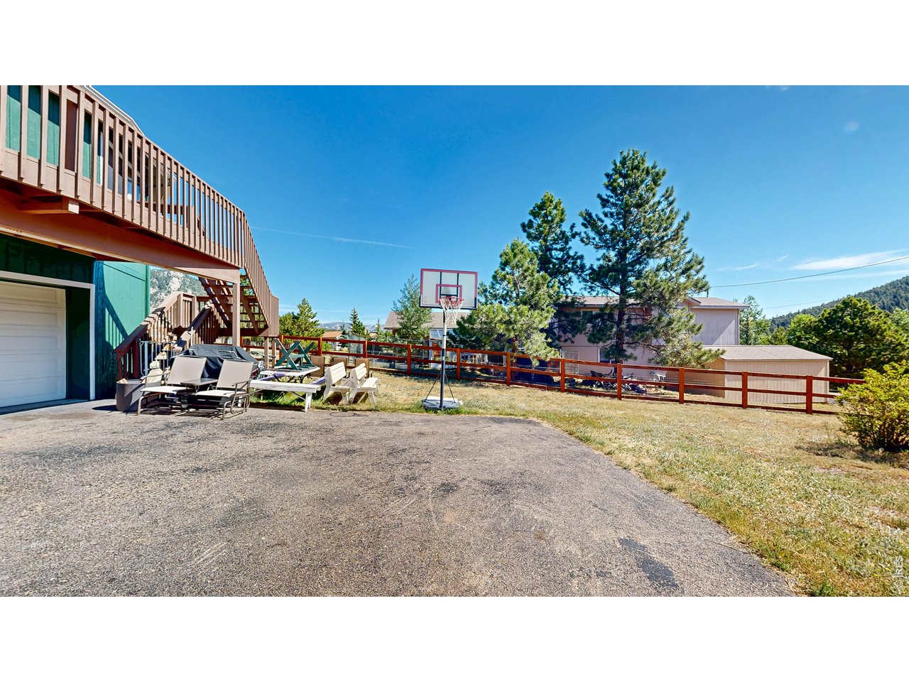 2408 Longview Dr