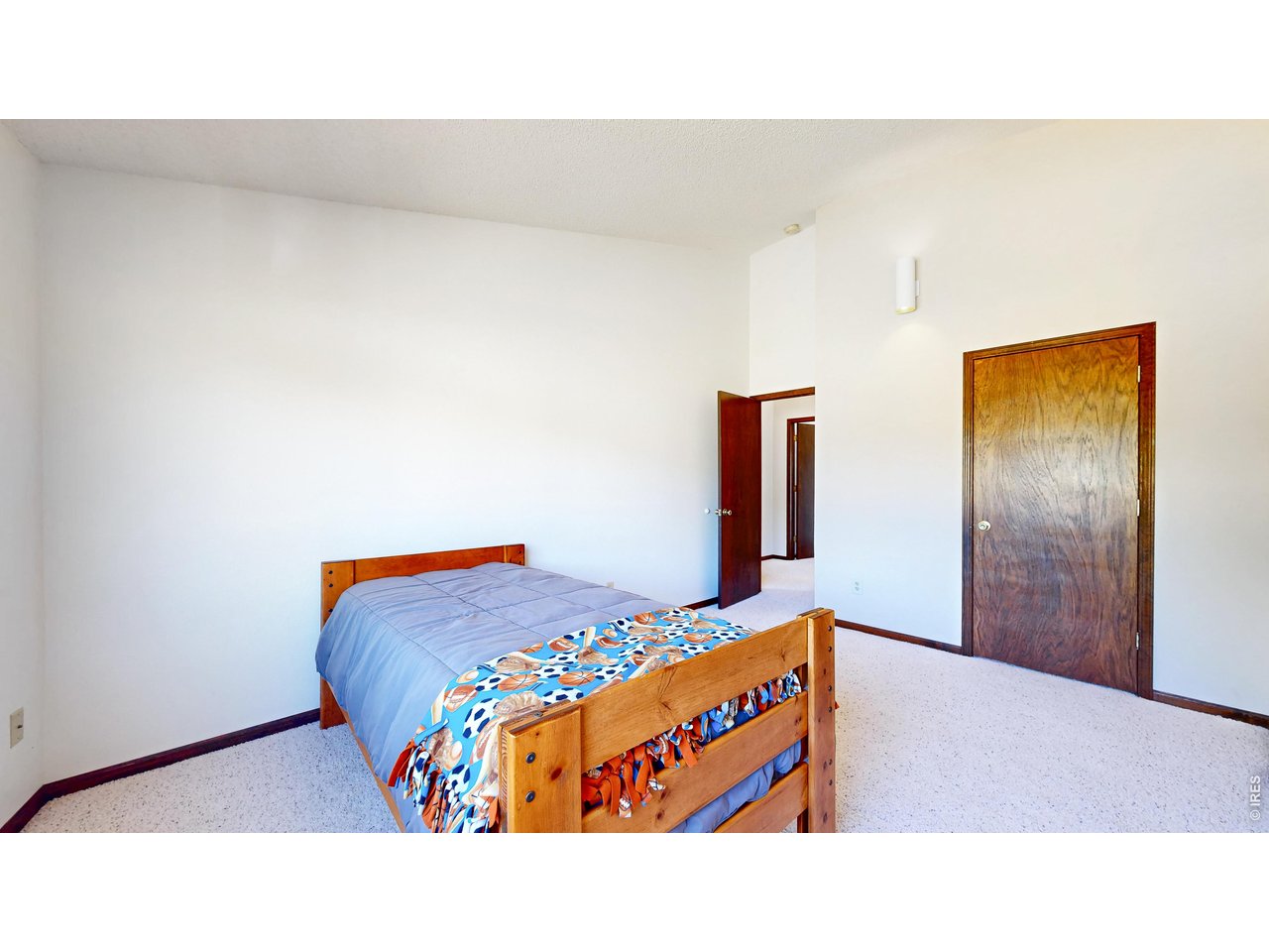 2408 Longview Dr