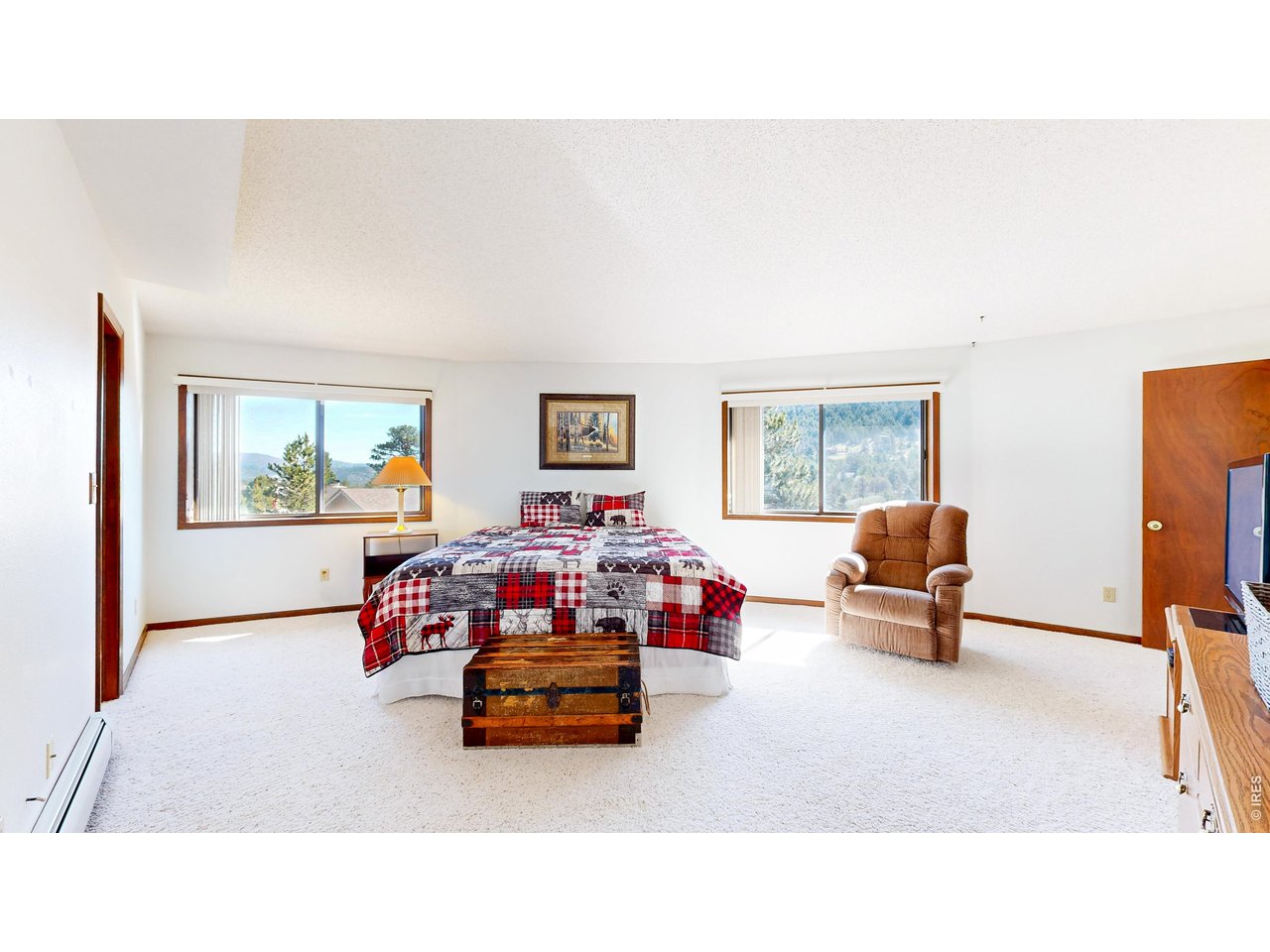 2408 Longview Dr