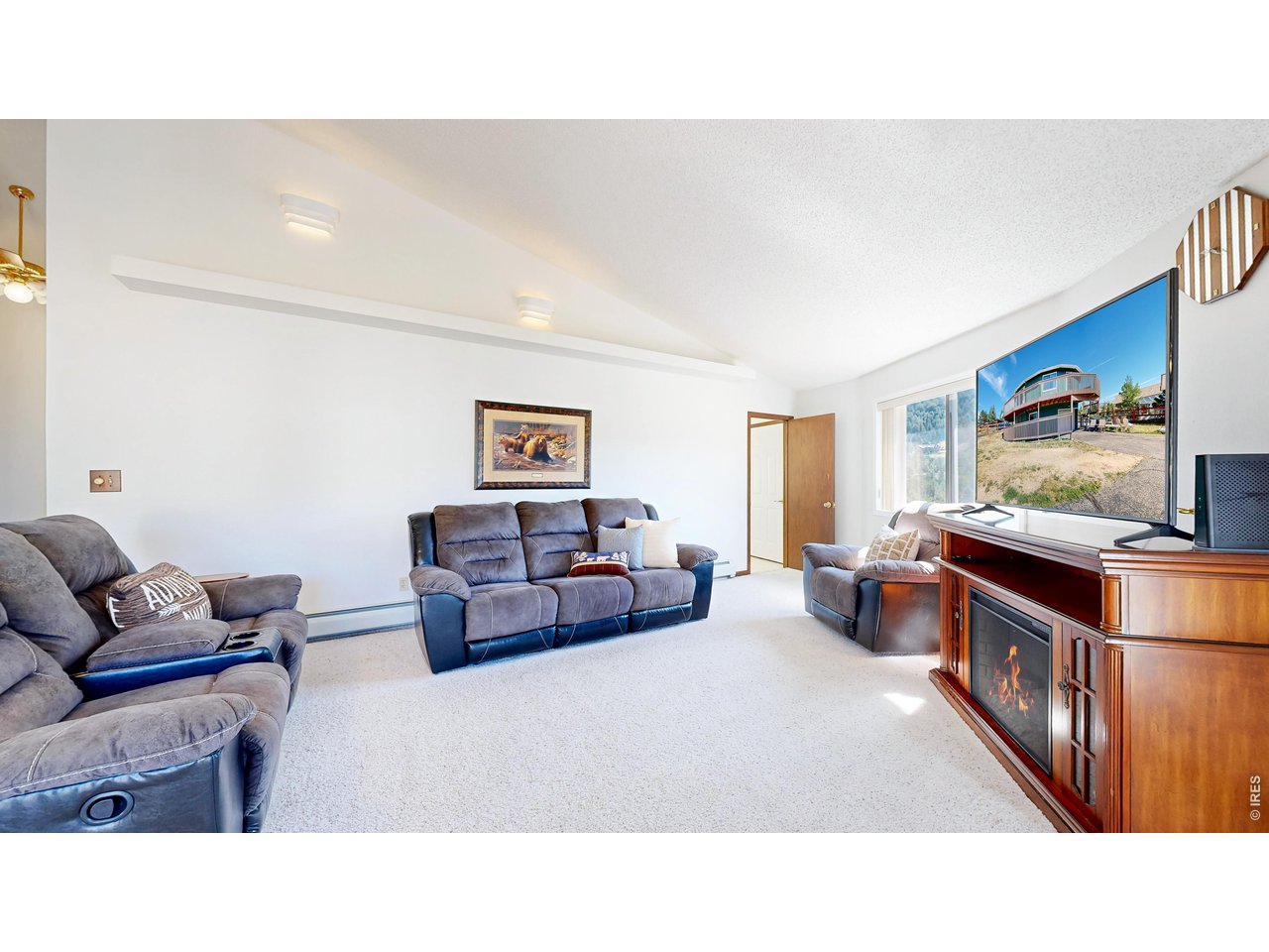 2408 Longview Dr