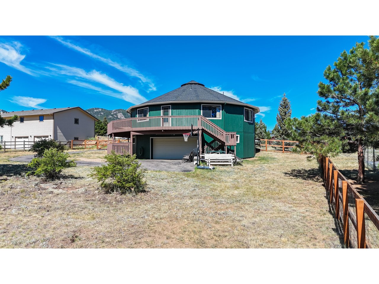 2408 Longview Dr