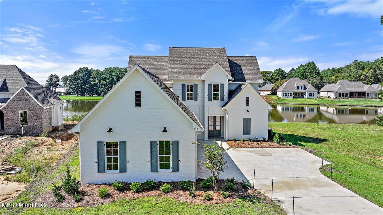 113 Katherine Lane
