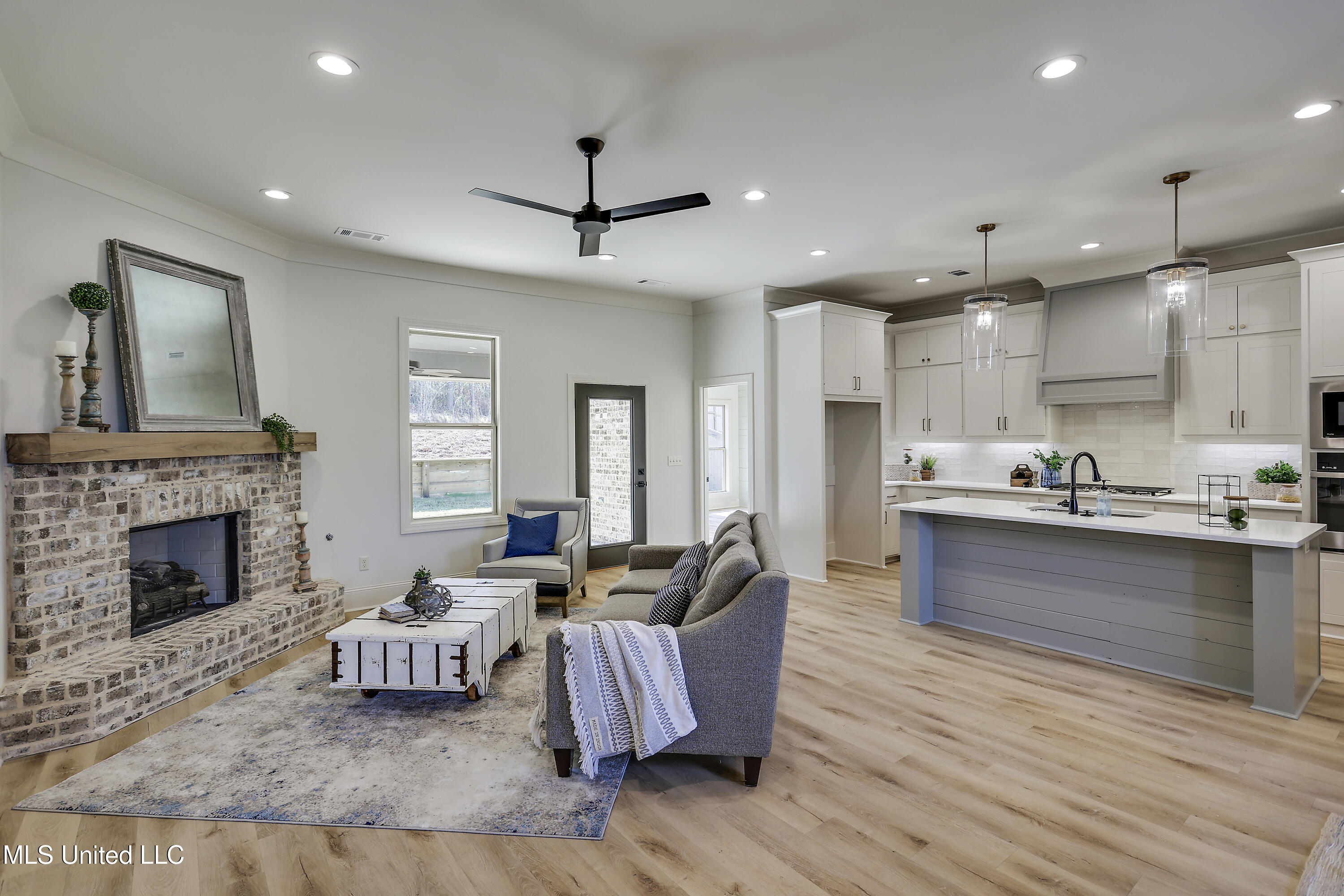 129 Bronson Bend
