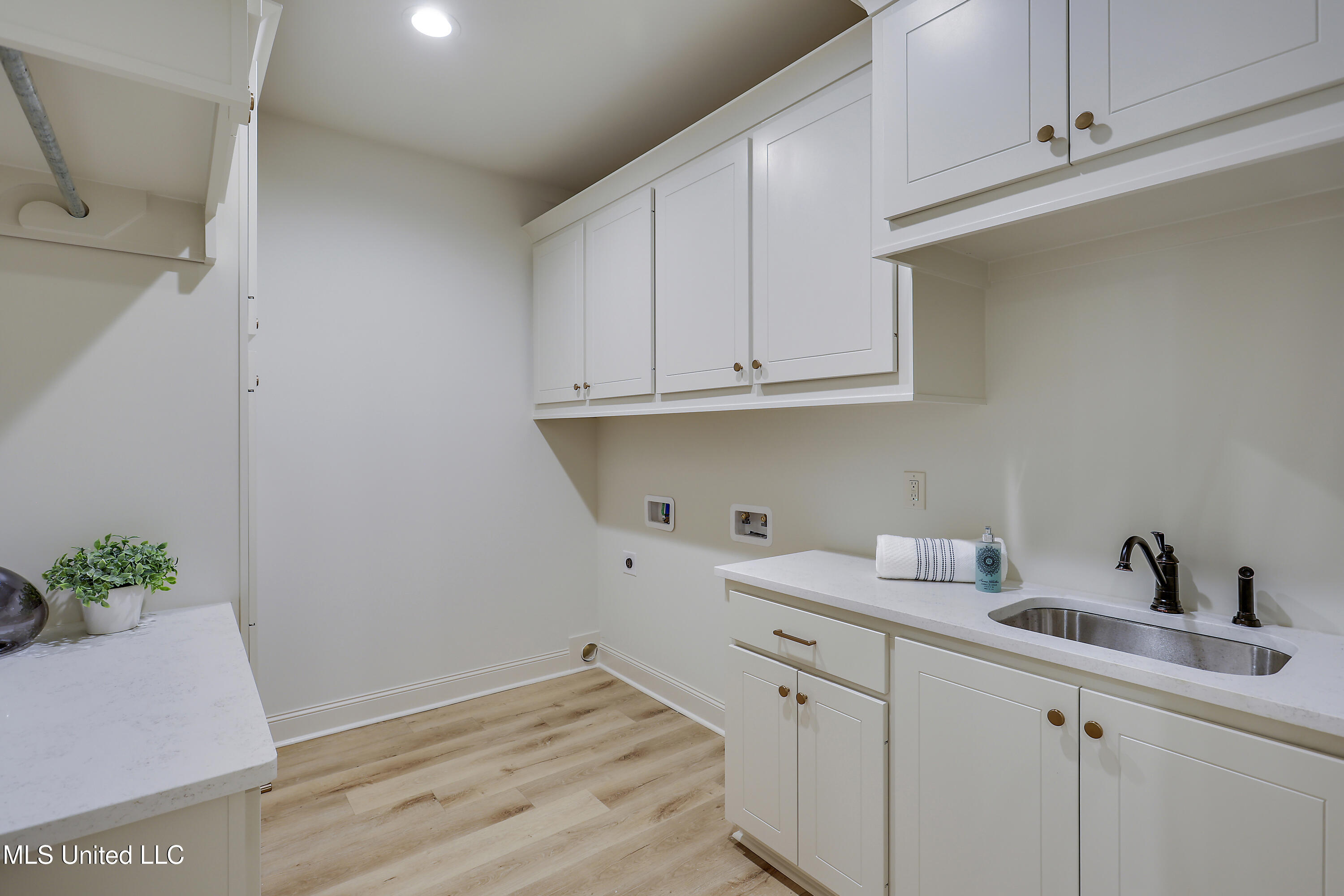 129 Bronson Bend