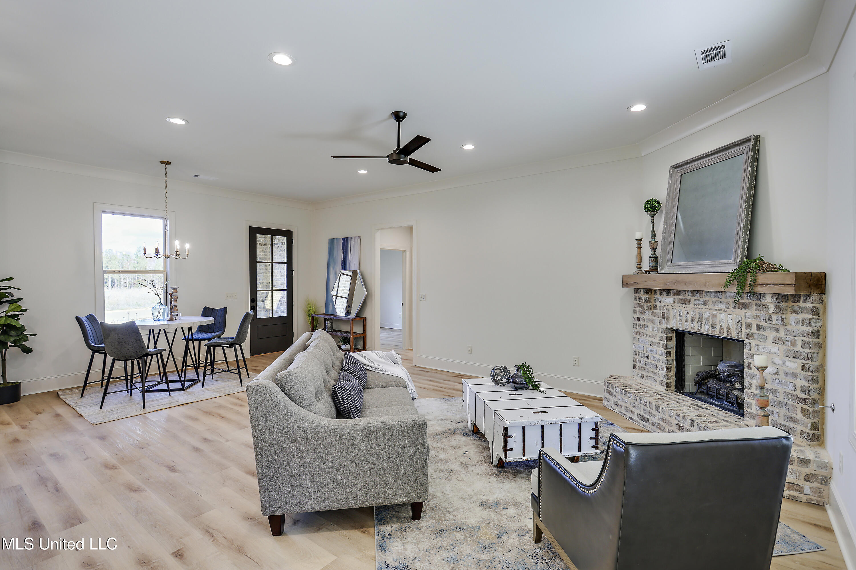 129 Bronson Bend