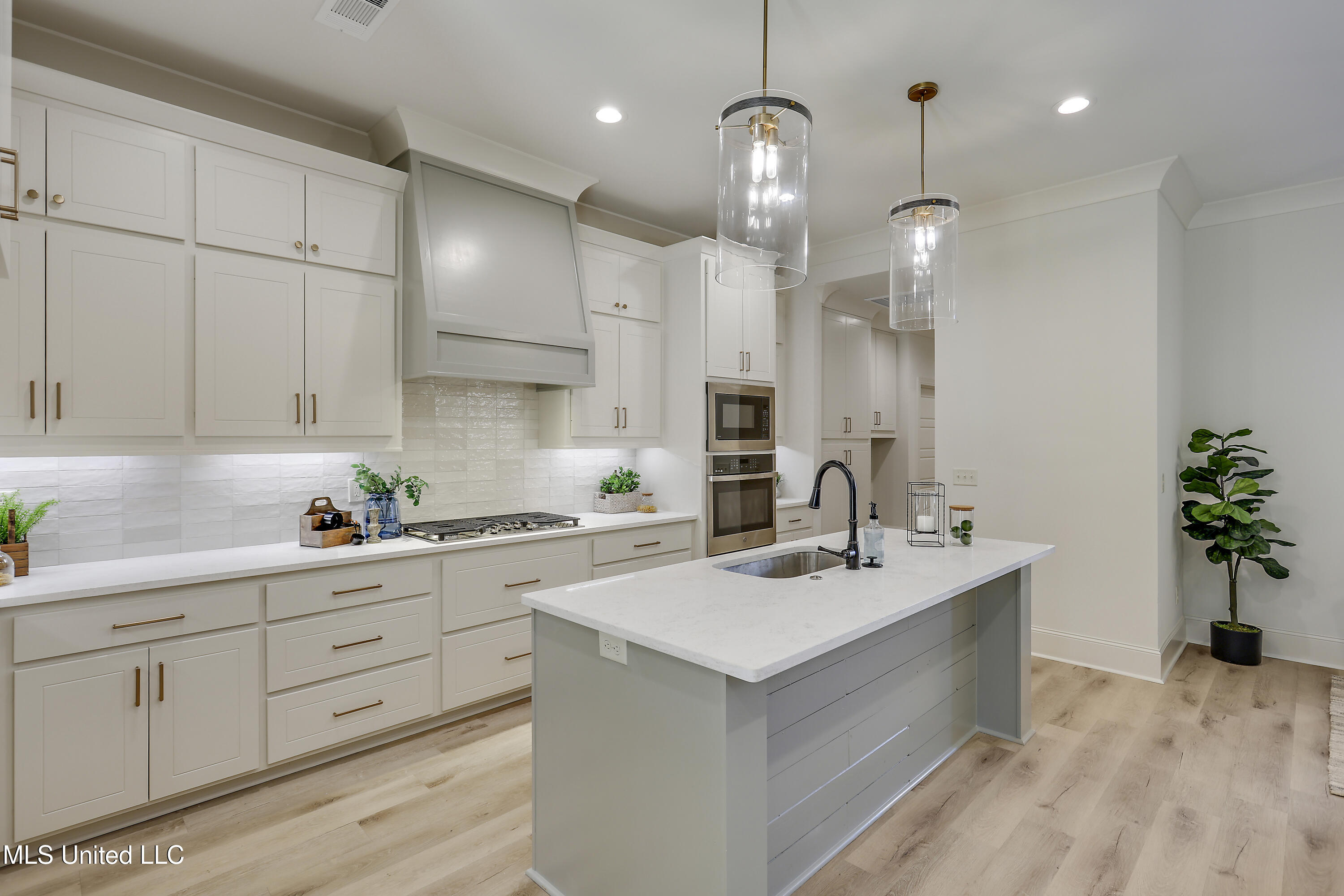 129 Bronson Bend