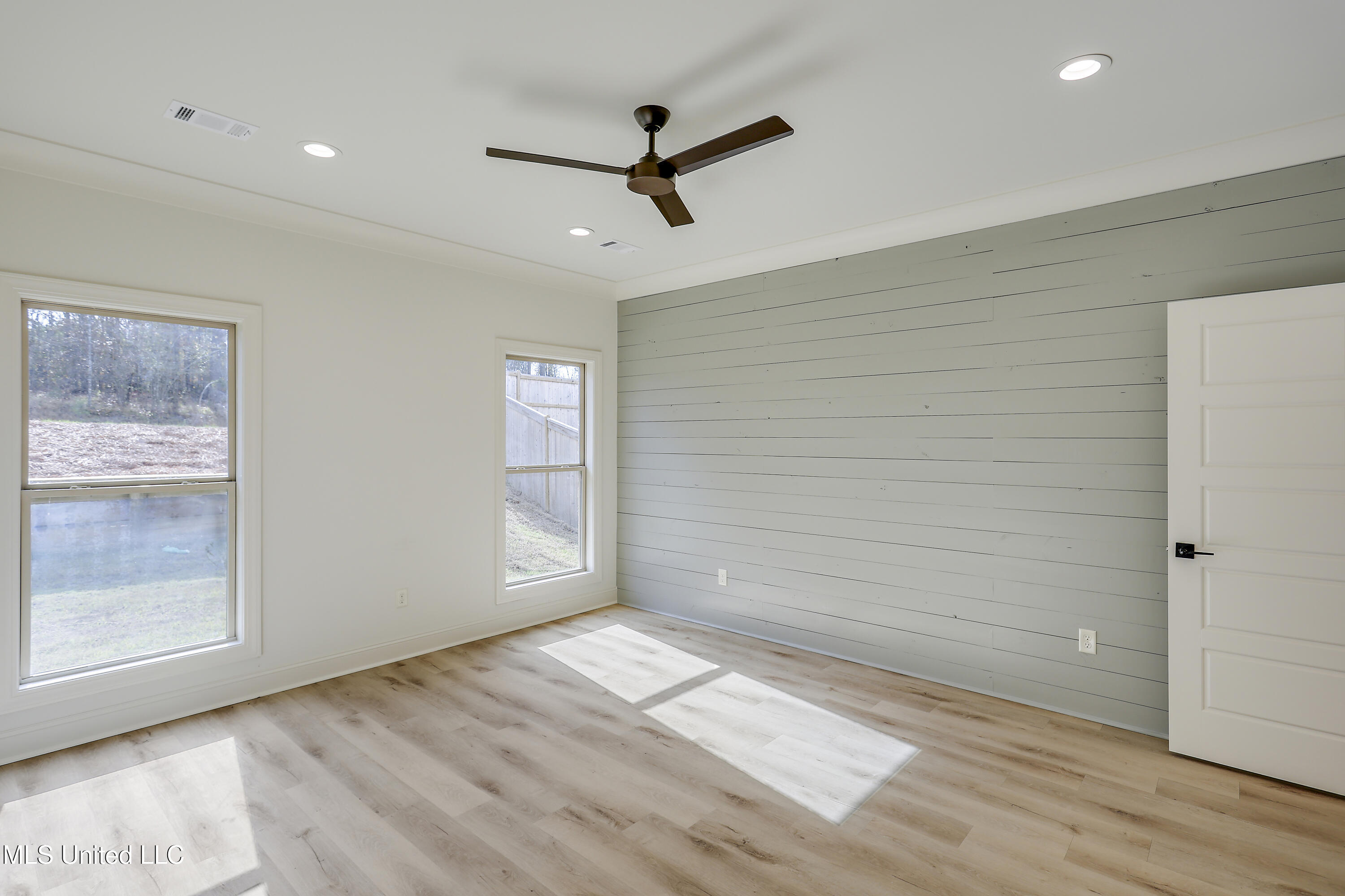 129 Bronson Bend