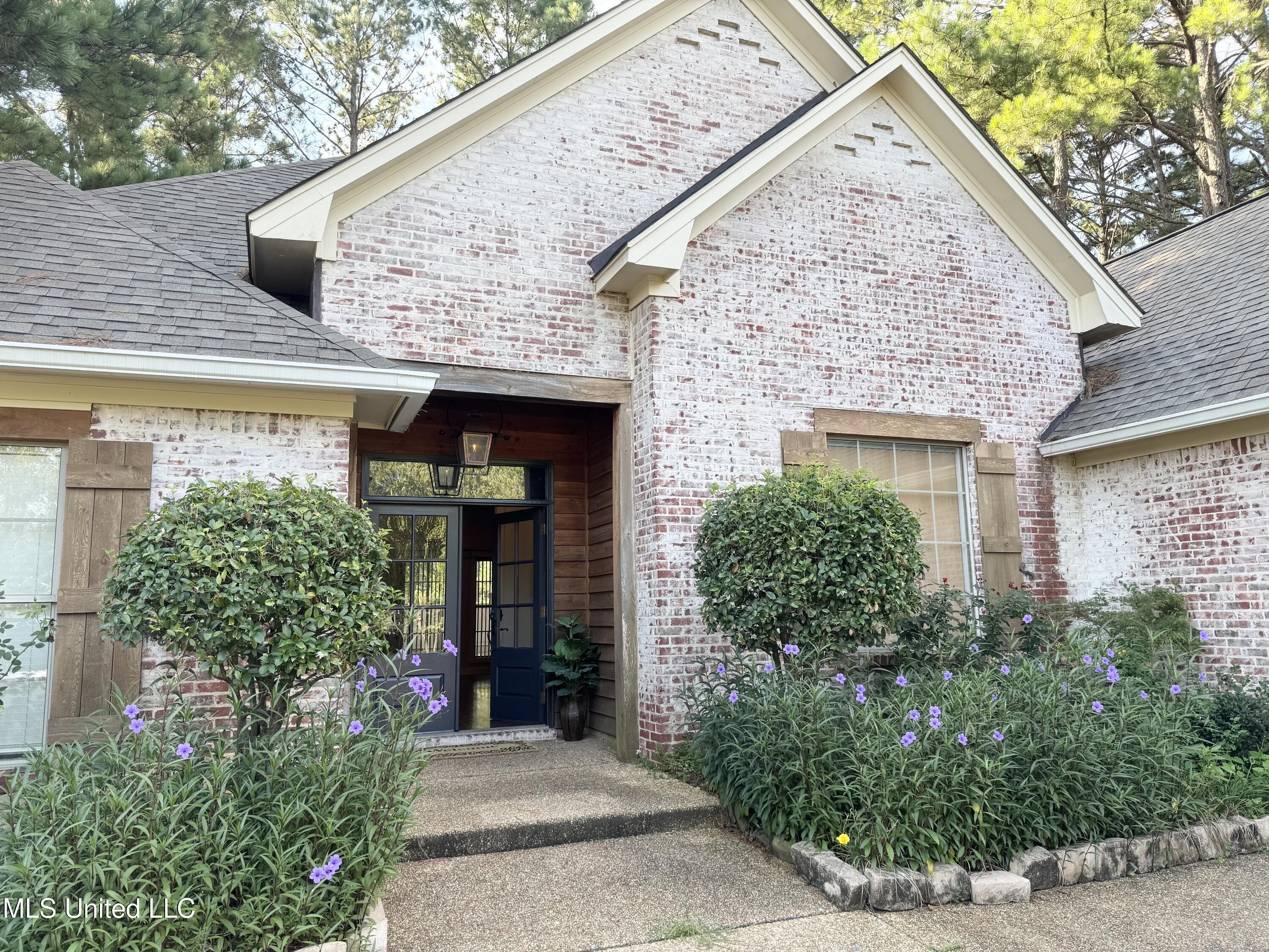 856 Wellington Way