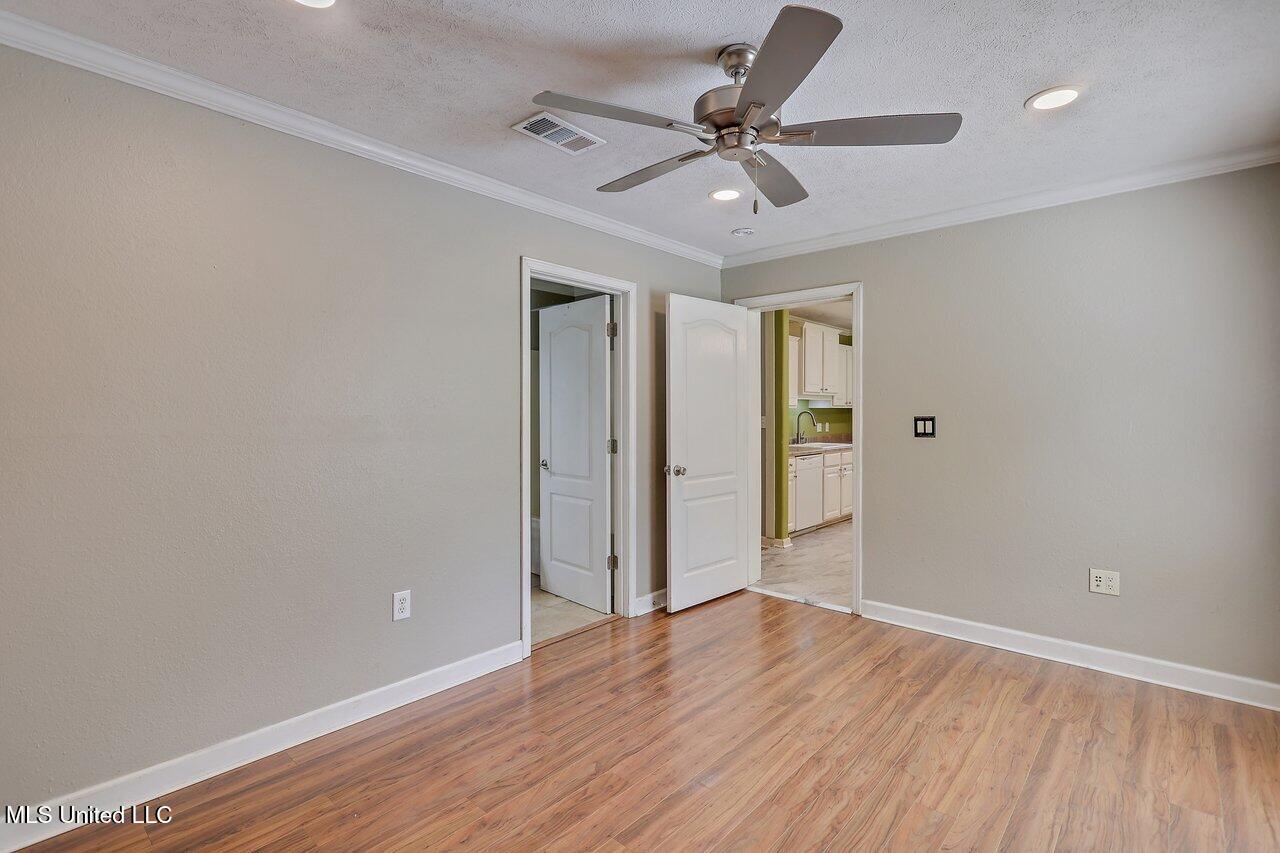 113 Brooks Cove
