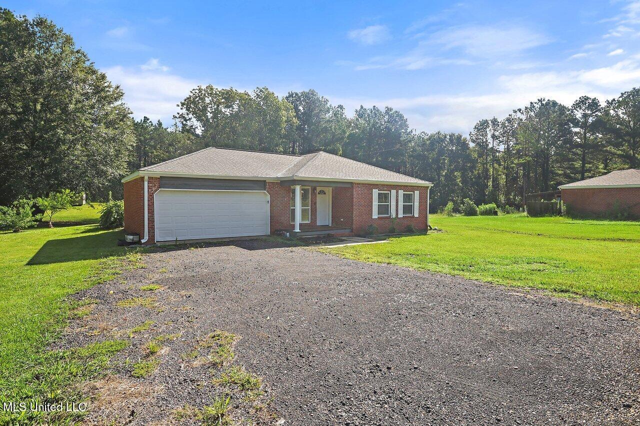 113 Brooks Cove