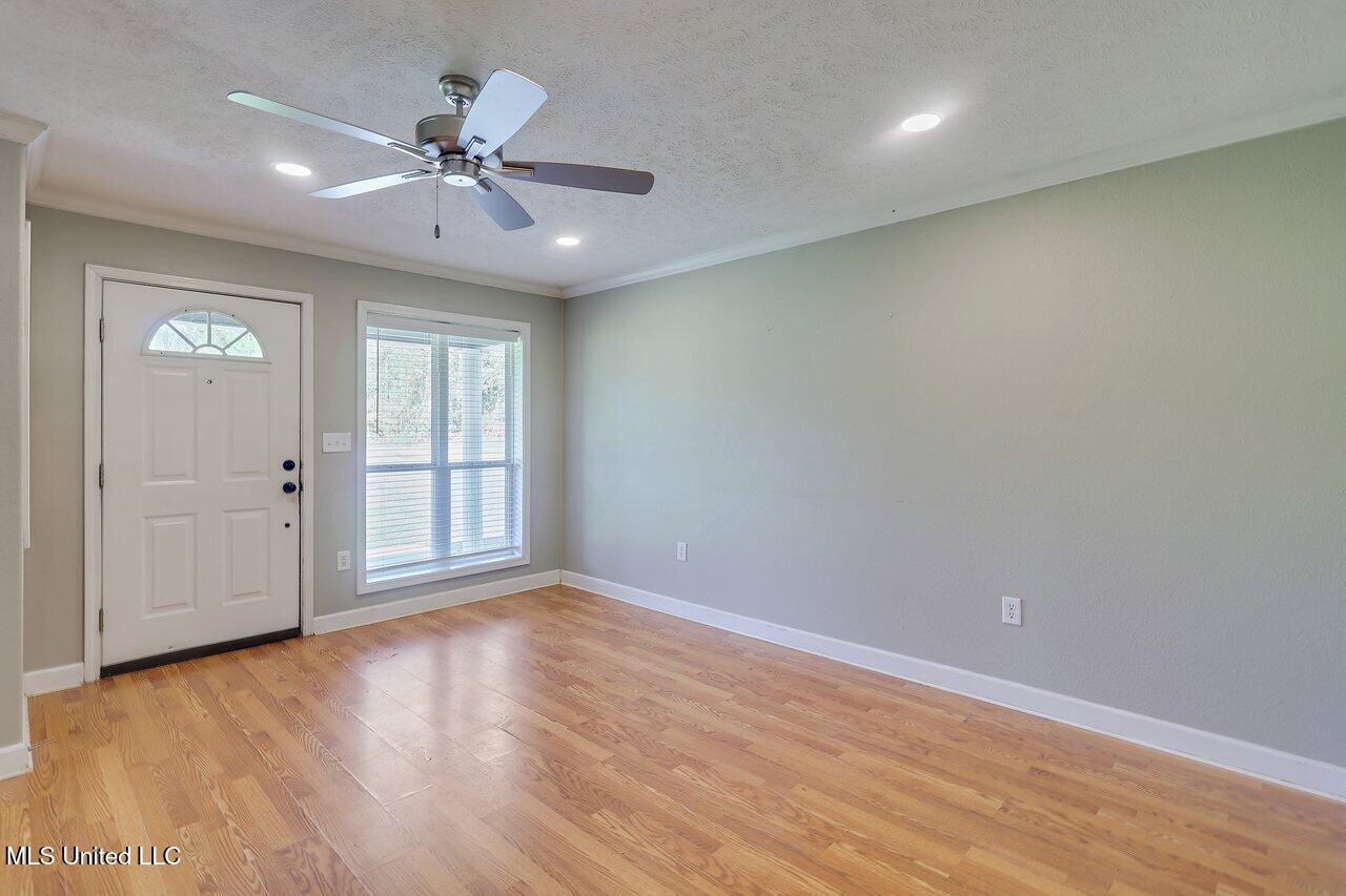 113 Brooks Cove