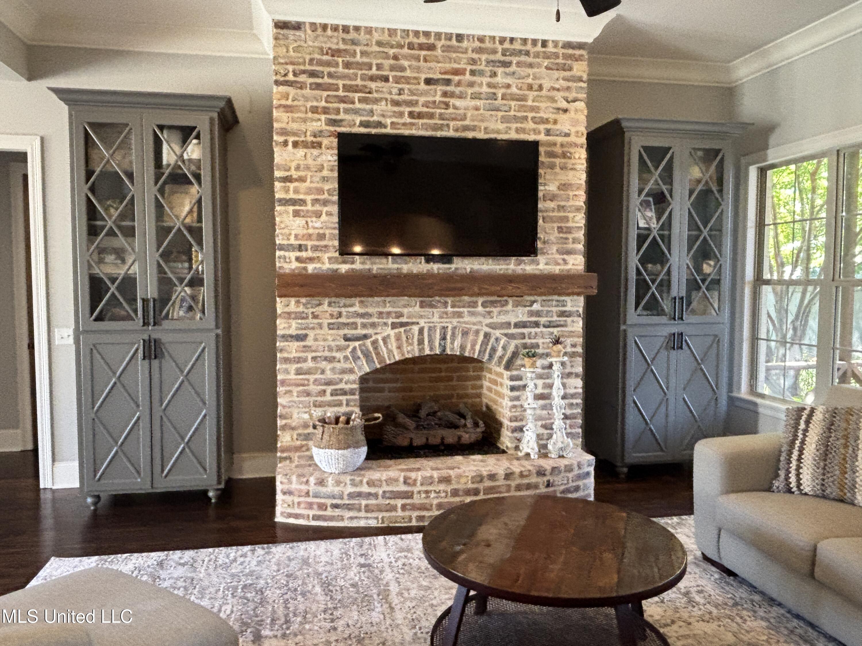 111 Wingspan Way