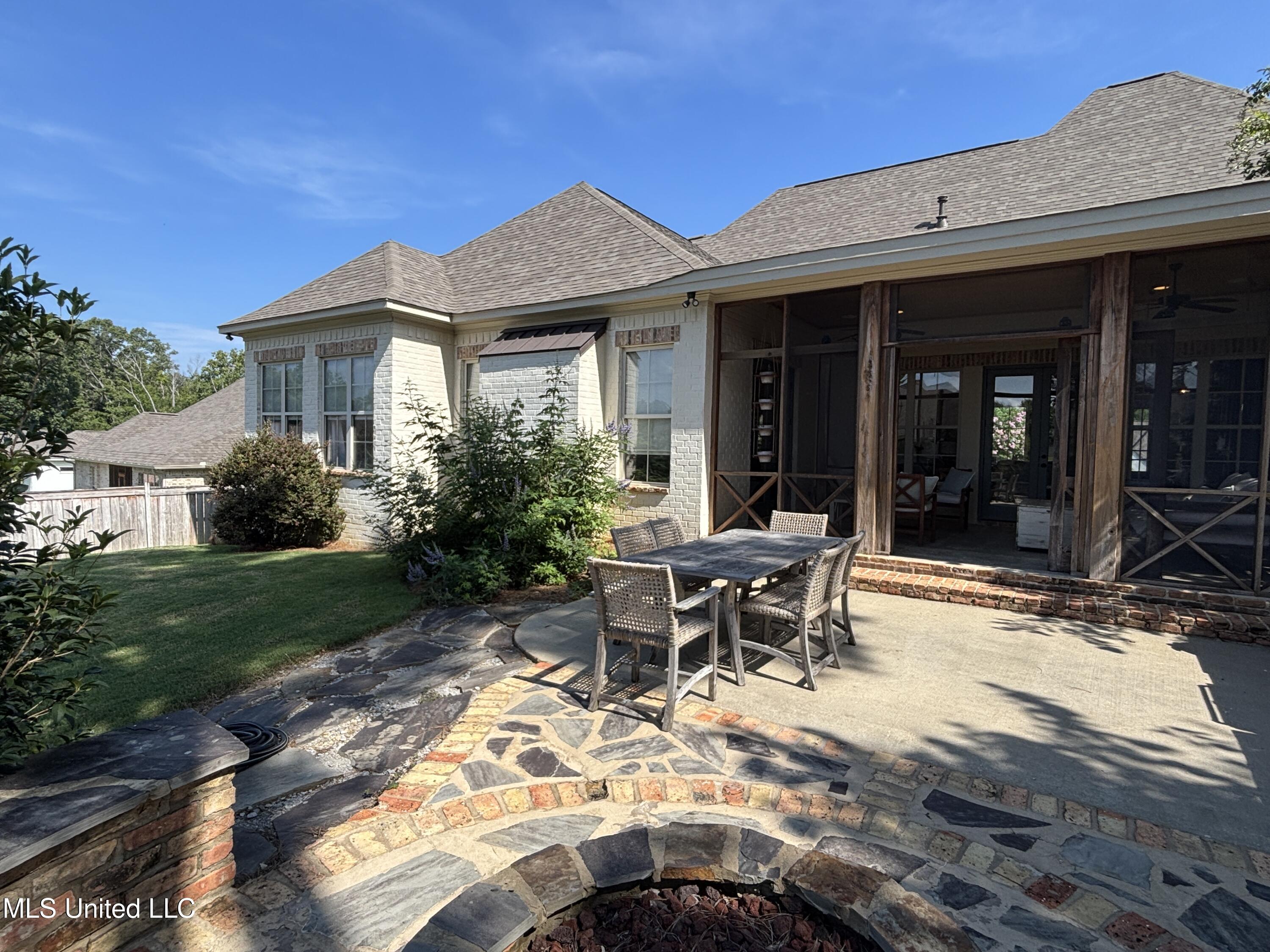 111 Wingspan Way