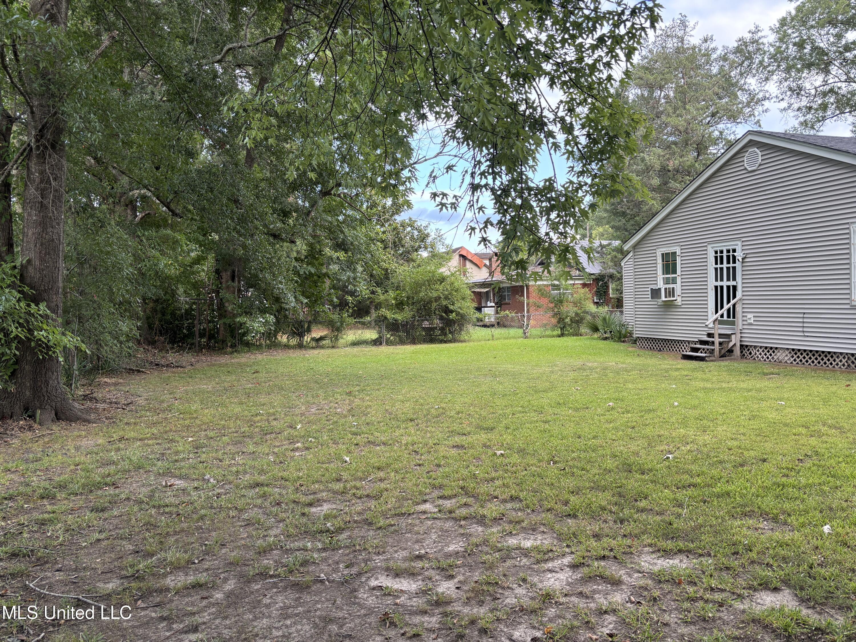 265 Lamar Street