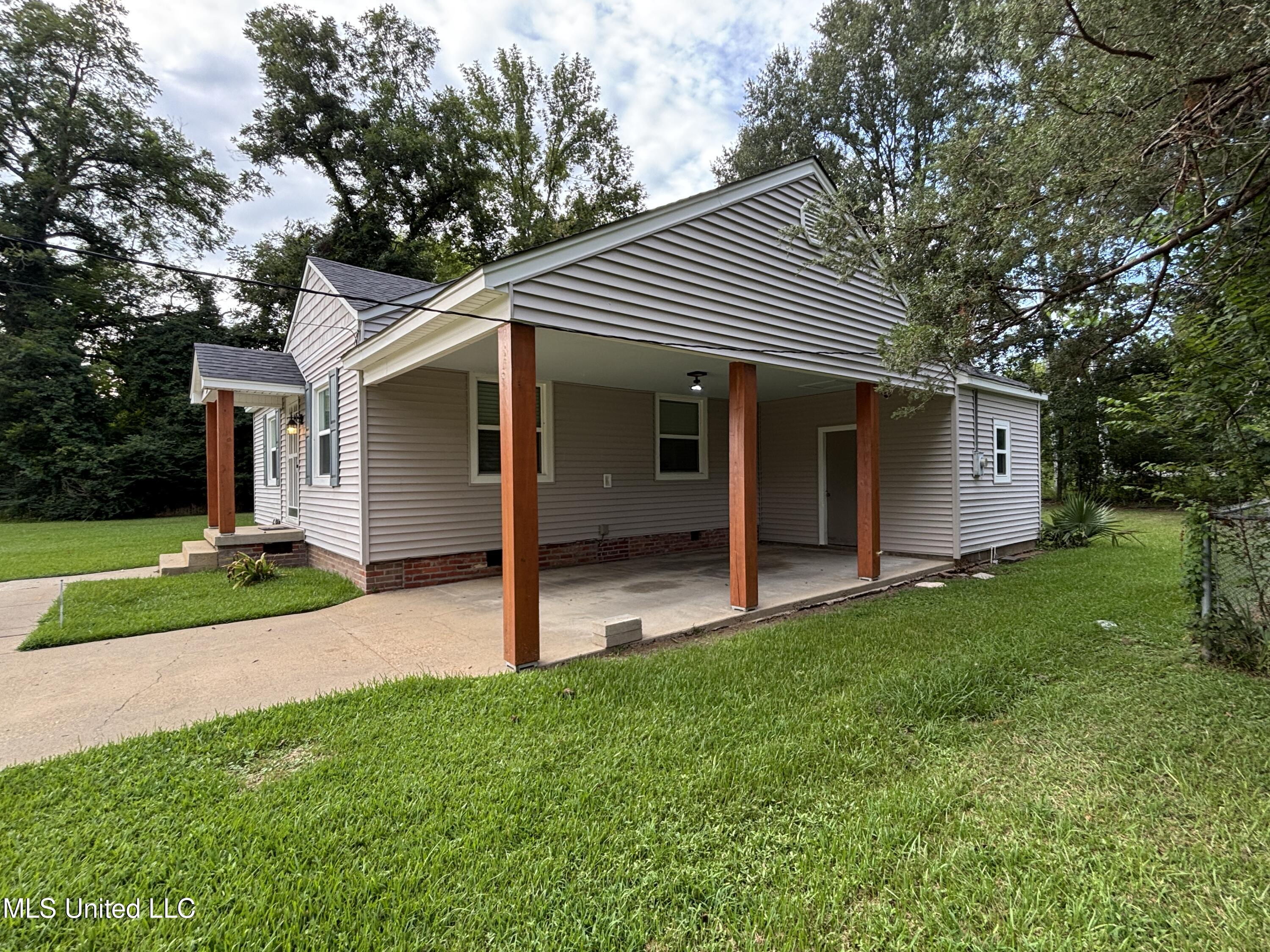 265 Lamar Street