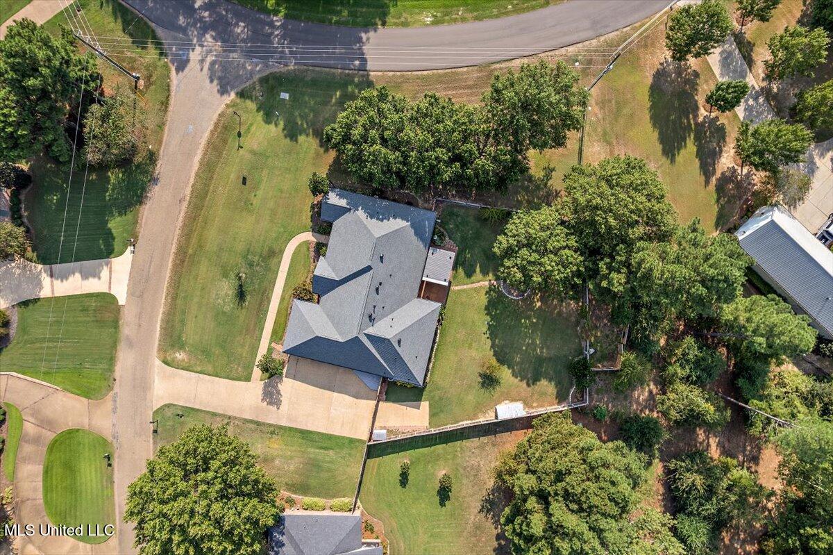 100 Waterford Lane
