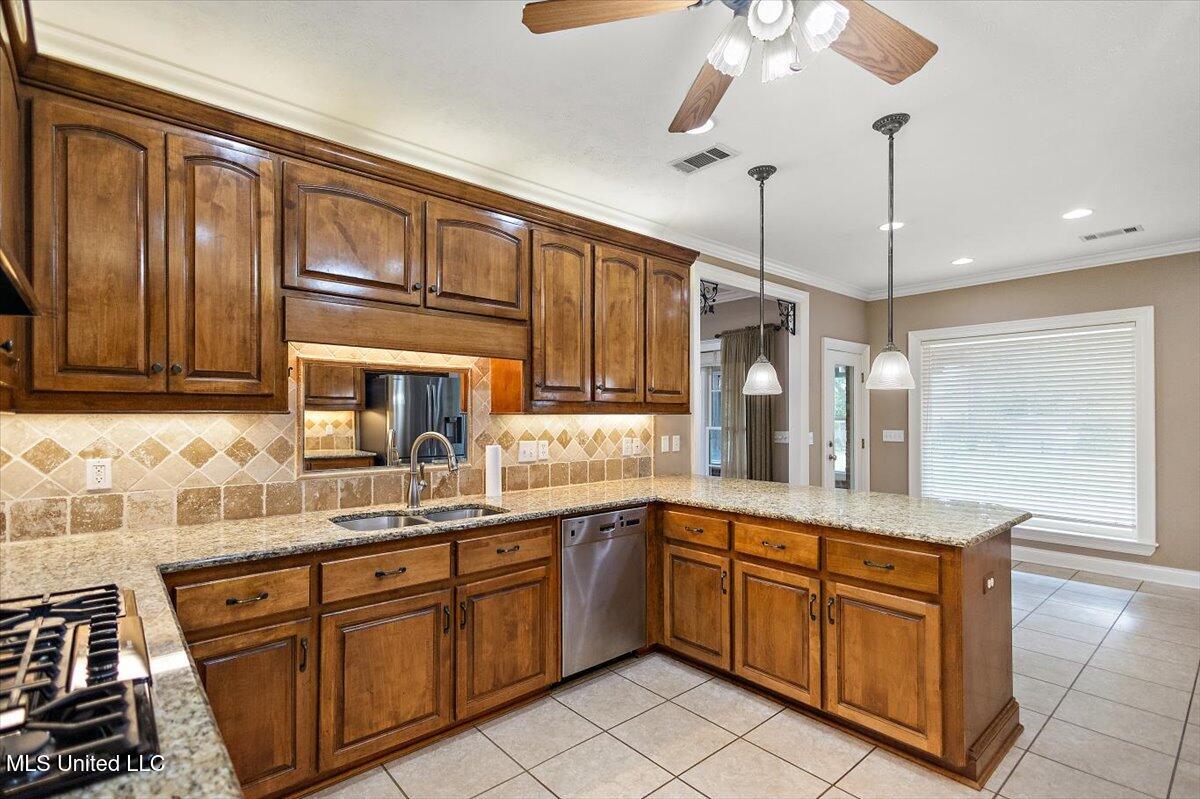 100 Waterford Lane